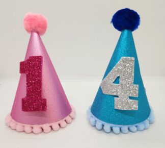 Bonete con Pompones y número